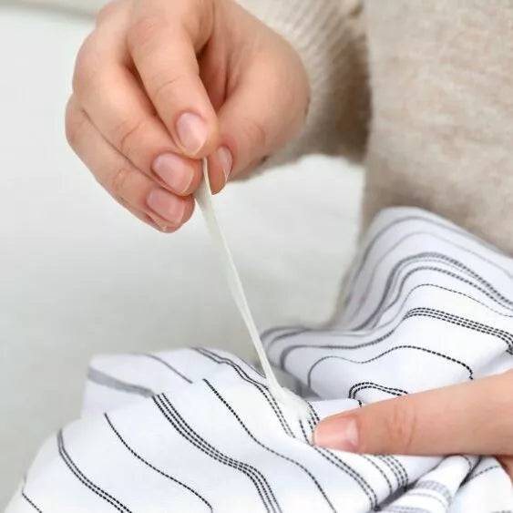 how to remove chewing gum from clothes