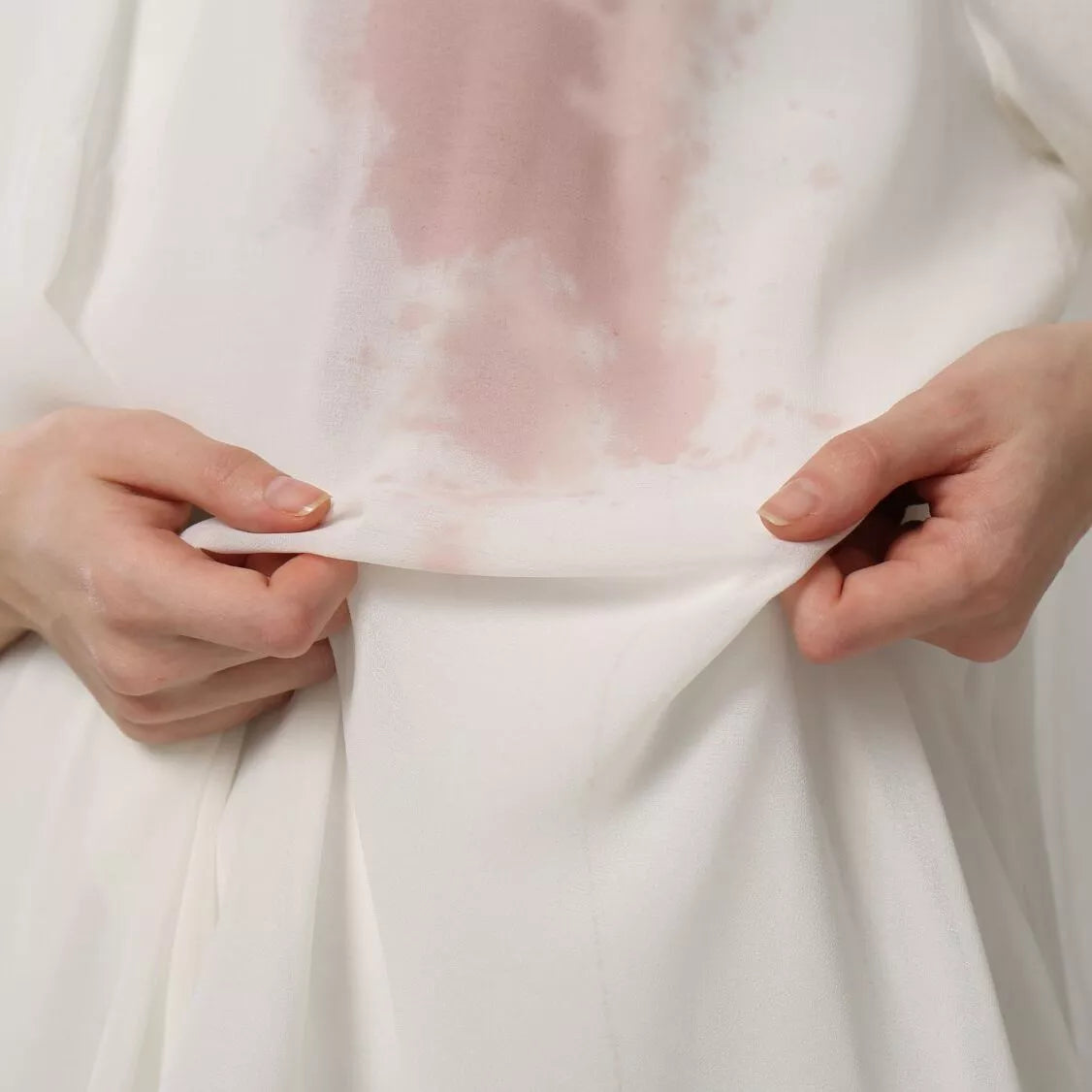 How to Remove Common Stains From Clothing With Baking Soda